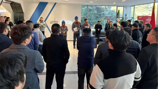 廣東博皓參加中國復(fù)合材料工業(yè)協(xié)會換熱設(shè)備分會主辦的“第十一屆冷卻設(shè)備及技術(shù)論壇”    -3