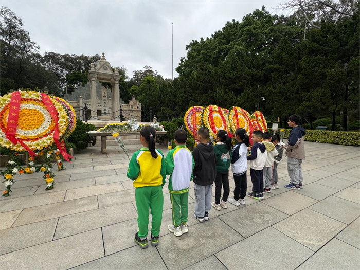 緬懷英烈志,傳承民族魂—黃花崗七十二烈士陵園祭奠活動 -2